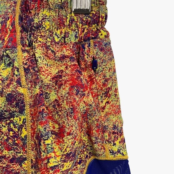 Lululemon Hotty Hot Shorts Woodland Sprint Yellow Multi Pigment Blue Size 4 - Picture 4 of 8